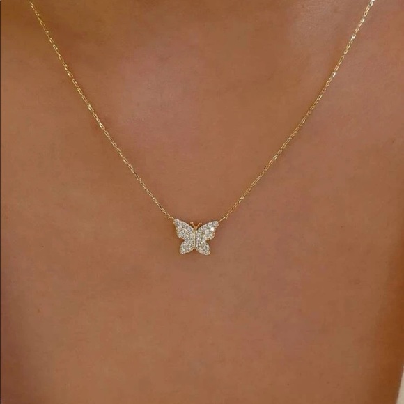 Jewelry - New butterfly gold rhinestone necklace